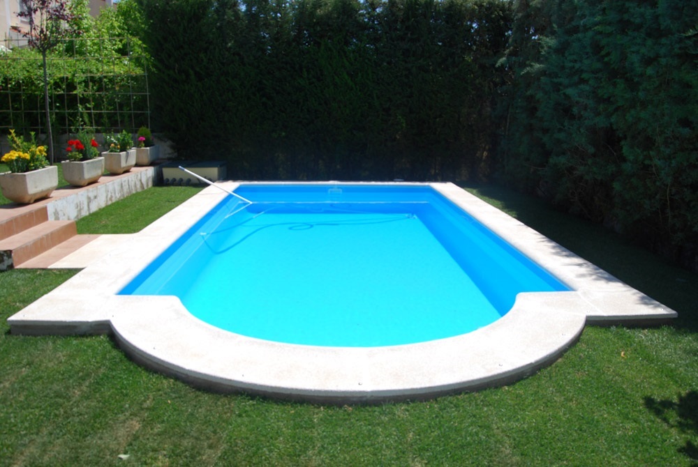 Piscinas Prefabricadas de Poliester - Fabricación y Venta de Piscinas  Prefabricadas